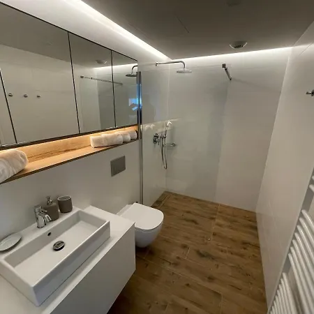 Pinea Z Niesamowitym Widokiem Na Morze Oraz Jacuzzi W Wybranych Apartamentach Pobierowo