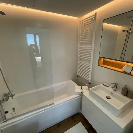 Pinea Z Niesamowitym Widokiem Na Morze Oraz Jacuzzi W Wybranych Apartamentach Apartment Pobierowo