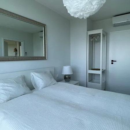 Pinea Z Niesamowitym Widokiem Na Morze Oraz Jacuzzi W Wybranych Apartamentach Apartment