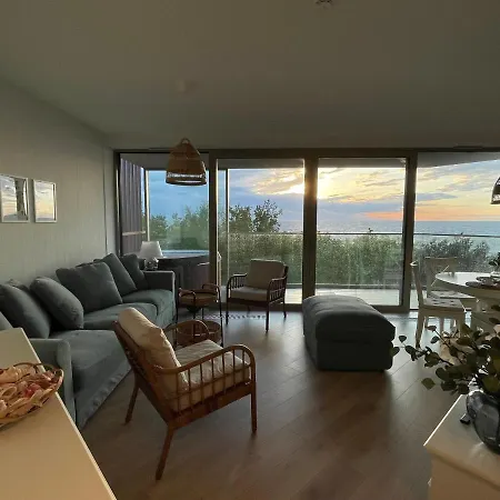 Pinea Z Niesamowitym Widokiem Na Morze Oraz Jacuzzi W Wybranych Apartamentach Apartment *