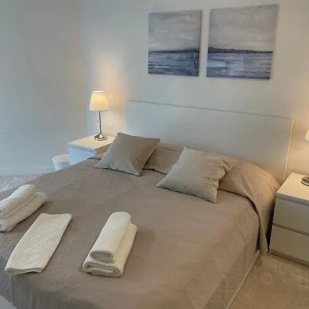 Apartment Pinea Z Niesamowitym Widokiem Na Morze Oraz Jacuzzi W Wybranych Apartamentach Pobierowo