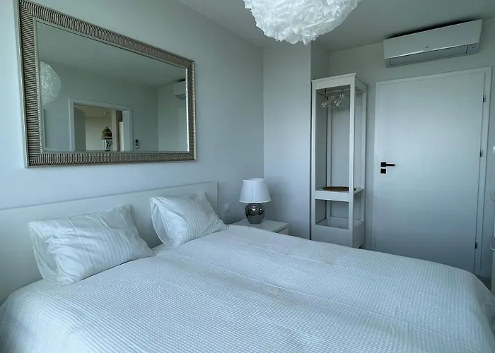 Pinea Z Niesamowitym Widokiem Na Morze Oraz Jacuzzi W Wybranych Apartamentach Appartement